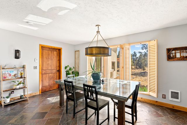 4455 NE Vaughn Avenue, Terrebonne, OR 97760