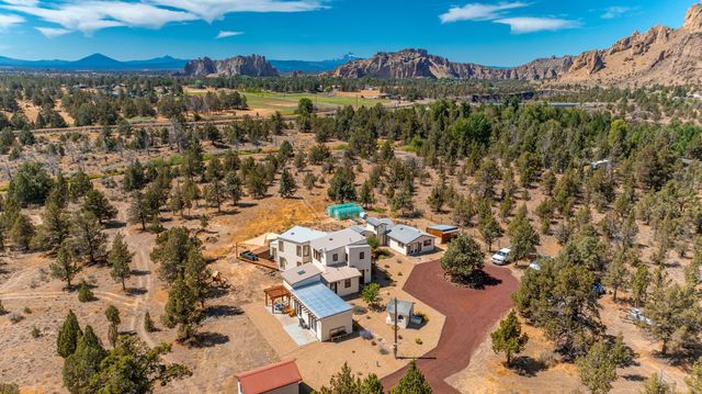 4455 NE Vaughn Avenue, Terrebonne, OR 97760