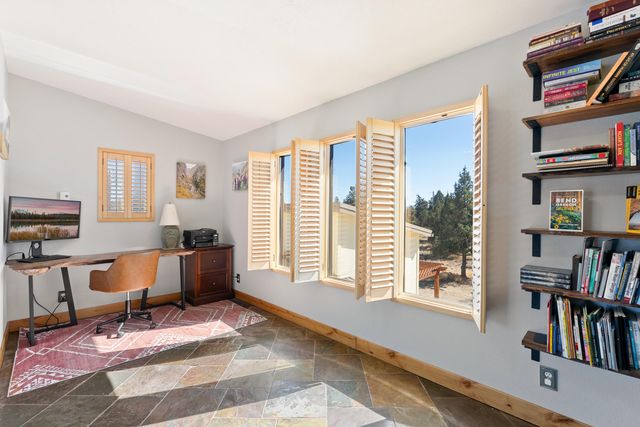 4455 NE Vaughn Avenue, Terrebonne, OR 97760