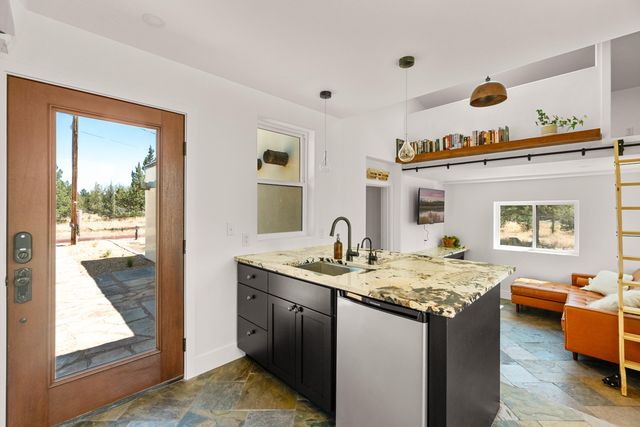 4455 NE Vaughn Avenue, Terrebonne, OR 97760