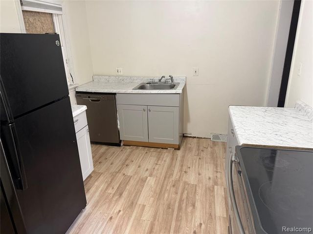 4173 Moore Street, Inkster, MI 48141