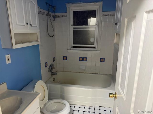 4173 Moore Street, Inkster, MI 48141