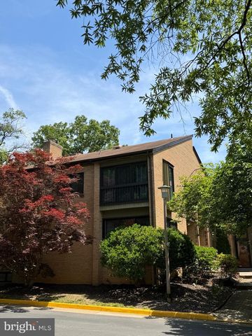 3131 GUYSBOROUGH DR, Fairfax, VA 22031