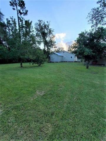 12610 NW Virginia G. Weaver Street, Bristol, FL 32321