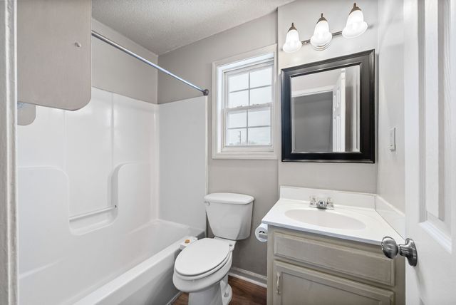 1107 Timothy Ave, Oak Grove, KY 42262