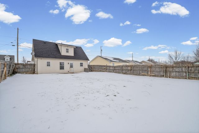 1107 Timothy Ave, Oak Grove, KY 42262