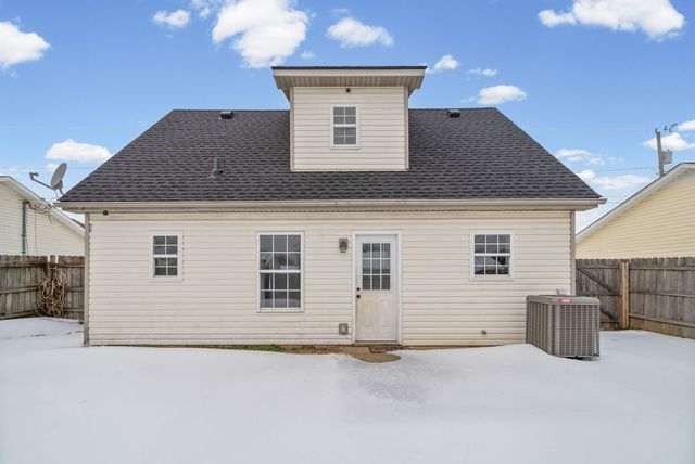 1107 Timothy Ave, Oak Grove, KY 42262