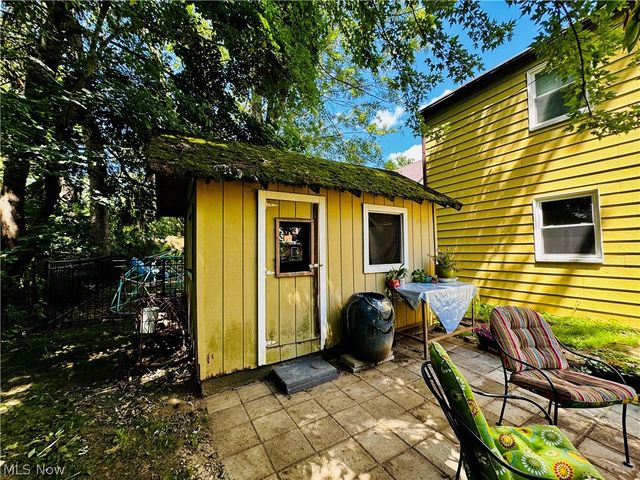 250 Malden Street, Akron, OH 44313