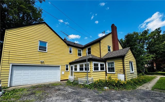 250 Malden Street, Akron, OH 44313