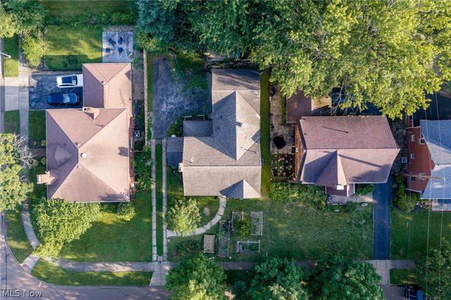 250 Malden Street, Akron, OH 44313
