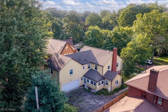 250 Malden Street, Akron, OH 44313