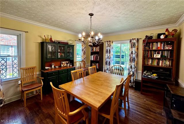 250 Malden Street, Akron, OH 44313