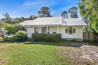 231 W Canal Drive, Gulf Shores, AL 36542