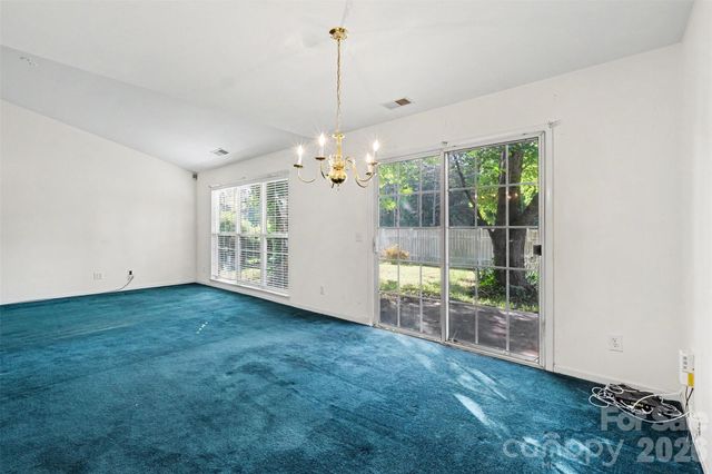 7516 Double Springs Court, Charlotte, NC 28262