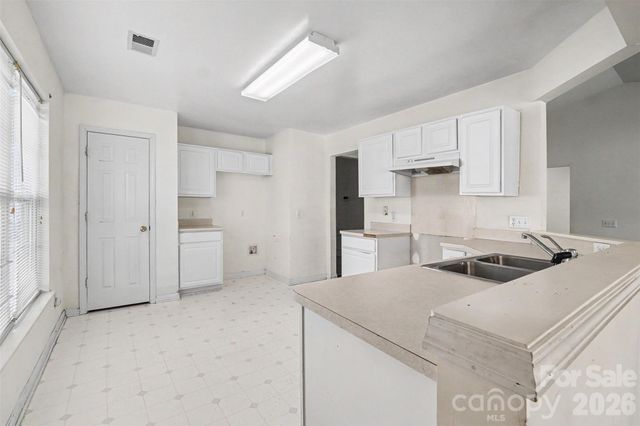 7516 Double Springs Court, Charlotte, NC 28262