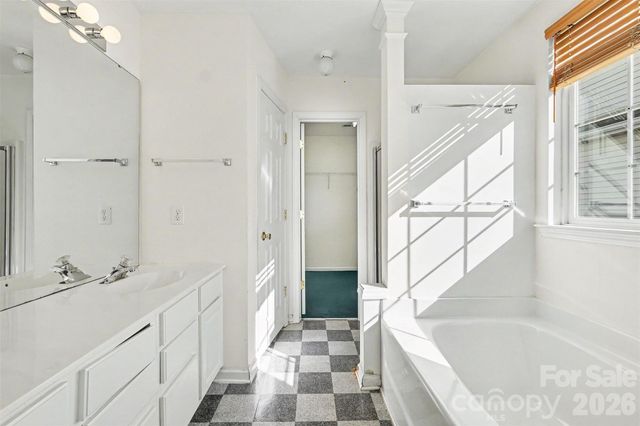 7516 Double Springs Court, Charlotte, NC 28262