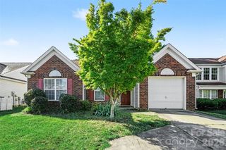 7516 Double Springs Court, Charlotte, NC 28262