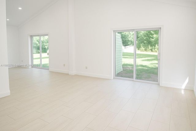 14401 SW 23rd St, Davie, FL 33325