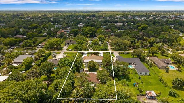 14401 SW 23rd St, Davie, FL 33325