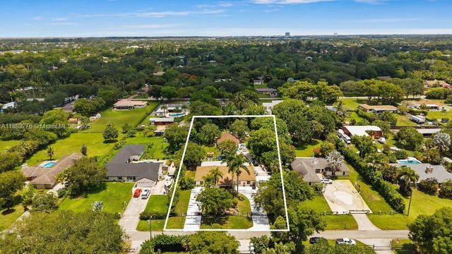 14401 SW 23rd St, Davie, FL 33325