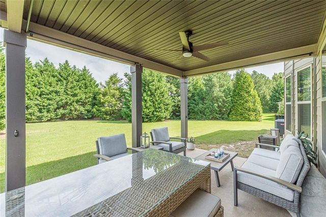 22 Dynasty Drive, Fairburn, GA 30213
