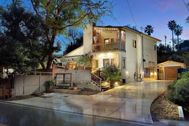 923 Eucalyptus Avenue, Vista, CA 92084