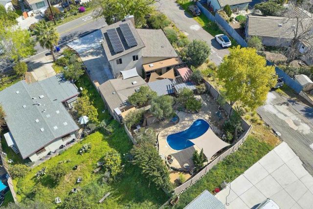 923 Eucalyptus Avenue, Vista, CA 92084