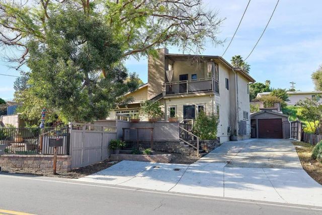 923 Eucalyptus Avenue, Vista, CA 92084