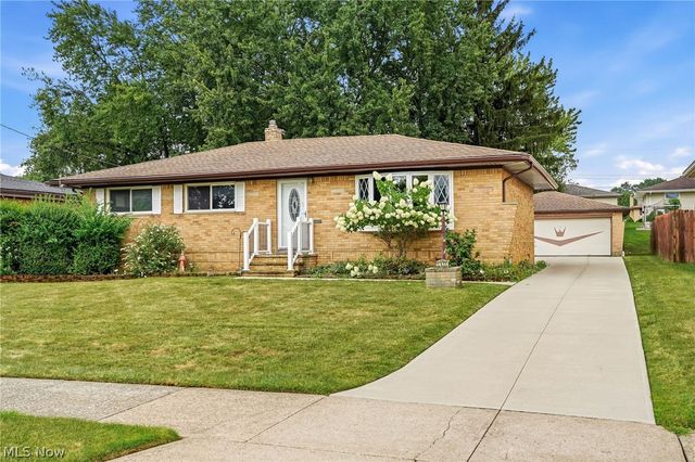 1511 David Avenue, Parma, OH 44134