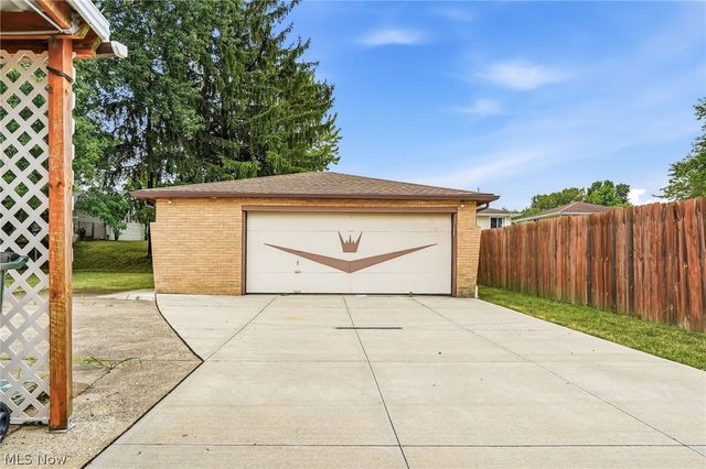 1511 David Avenue, Parma, OH 44134