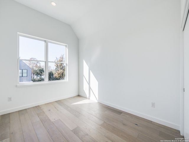 647 Simple Way, San Antonio, TX 78209