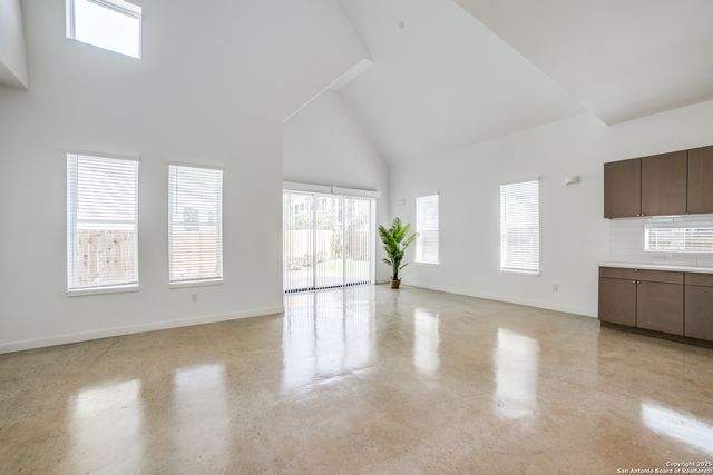 647 Simple Way, San Antonio, TX 78209