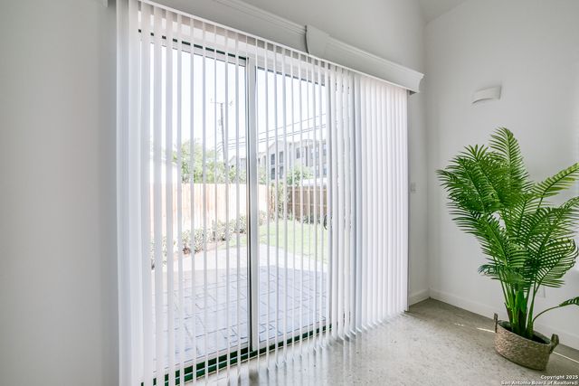 647 Simple Way, San Antonio, TX 78209