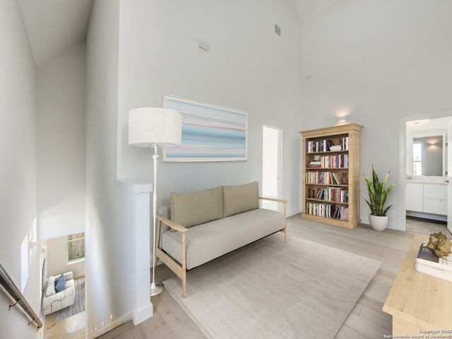 647 Simple Way, San Antonio, TX 78209