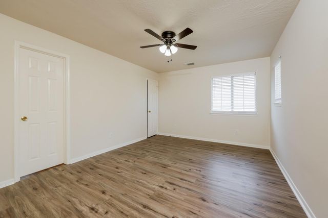 19826 Sternwood Manor Drive, Spring, TX 77379