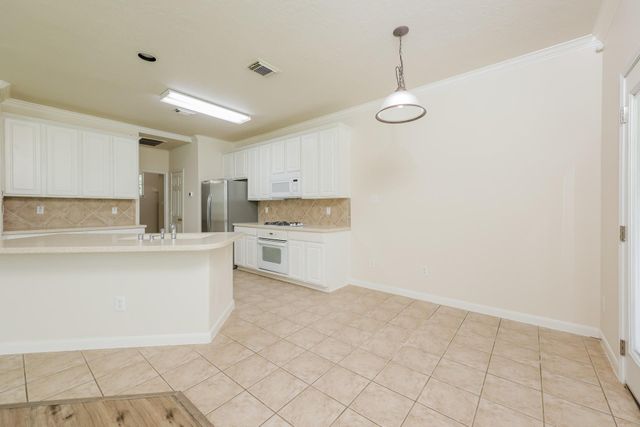 19826 Sternwood Manor Drive, Spring, TX 77379