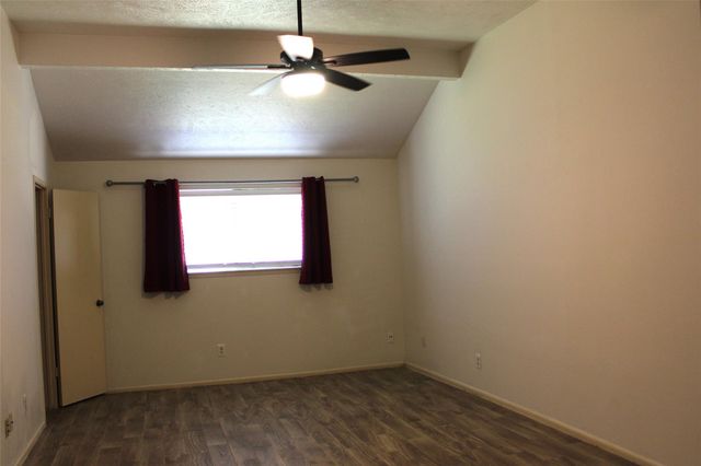 14343 Whitecross Drive, Houston, TX 77083