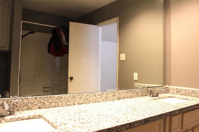 14343 Whitecross Drive, Houston, TX 77083