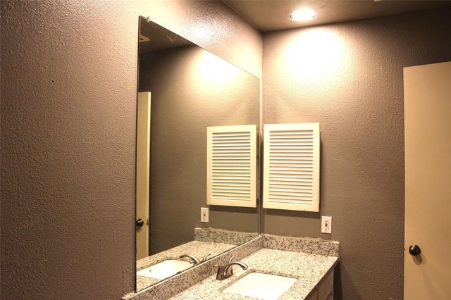 14343 Whitecross Drive, Houston, TX 77083