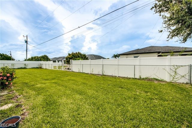 1324 Gleason PKWY, Cape Coral, FL 33914