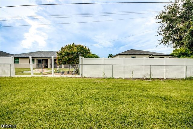 1324 Gleason PKWY, Cape Coral, FL 33914