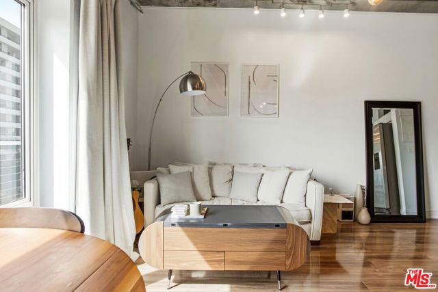 645 W 9th Street 529, Los Angeles, CA 90015