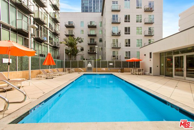 645 W 9th Street 529, Los Angeles, CA 90015