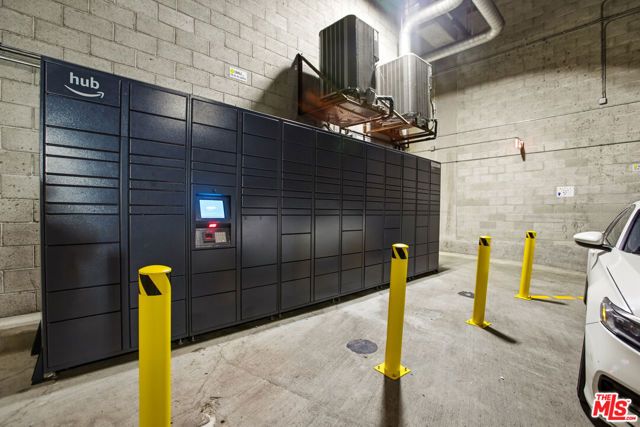 645 W 9th Street 529, Los Angeles, CA 90015