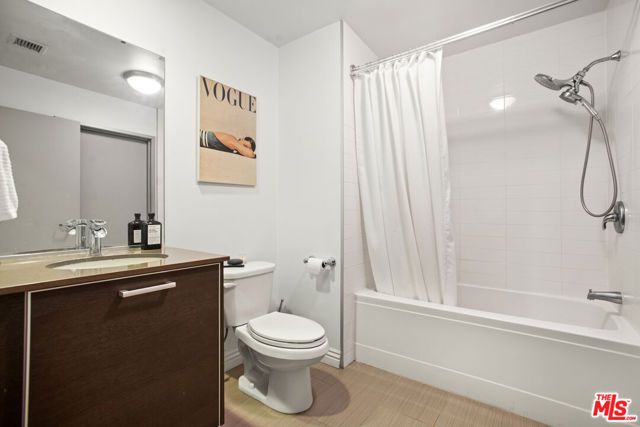 645 W 9th Street 529, Los Angeles, CA 90015