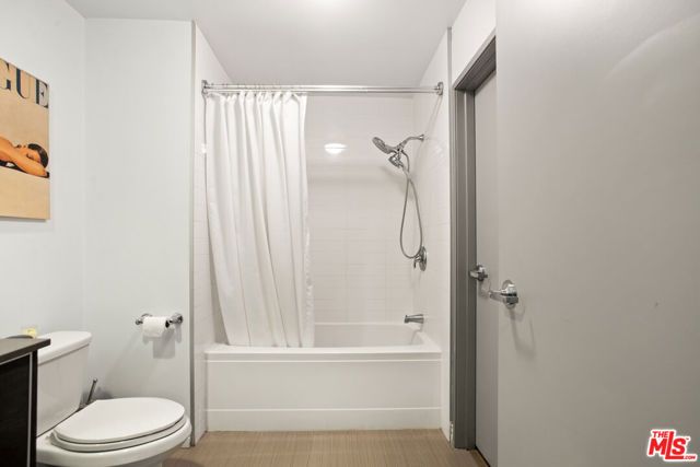 645 W 9th Street 529, Los Angeles, CA 90015