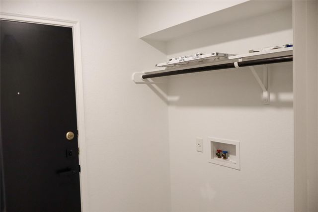 905 Whitewing Lane, College Station, TX 77845