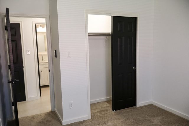 905 Whitewing Lane, College Station, TX 77845