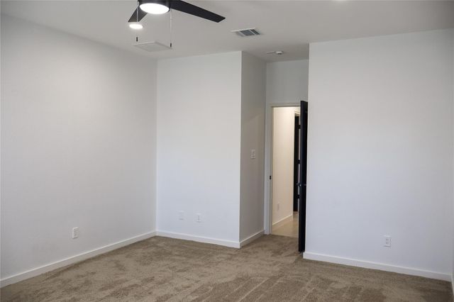 905 Whitewing Lane, College Station, TX 77845