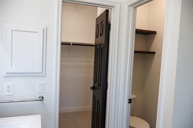 905 Whitewing Lane, College Station, TX 77845